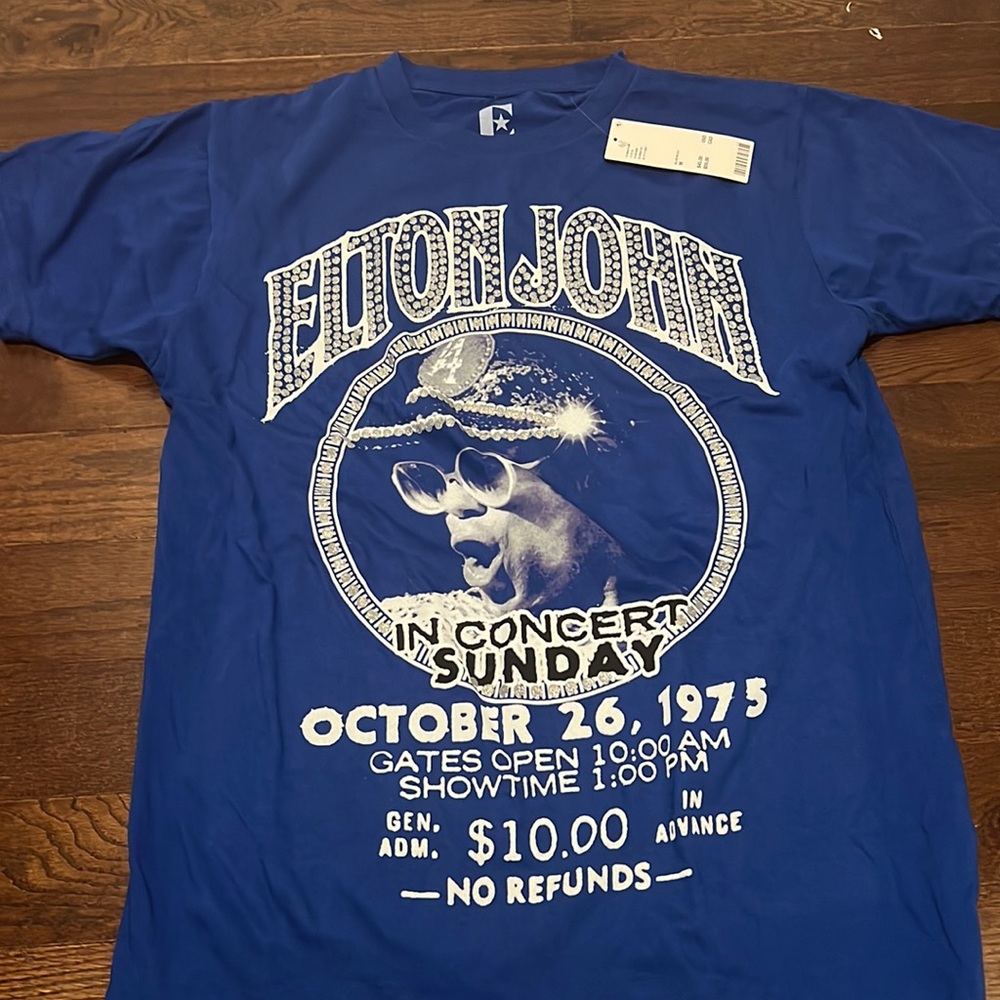 urban outfitters graphic t-shirt